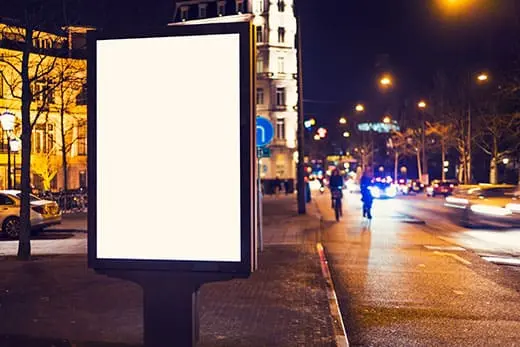 Exemplo de aplicação publicitária em outdoor