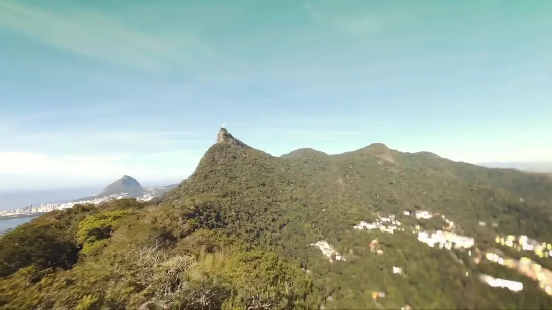 Standard Chartered – Campanha Global “Here for Good”